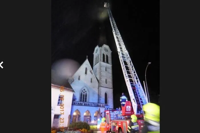 Die Feuerwehren hatten im Stadtgebiet von Leoben in der Anfang August viel zu tun: Unwetter verursachten Brände, Überflutungen, Verklausungen und Verschlammung. Auch die Feuerwehren in St. Michael, Kraubath, St. Stefan, Niklasdorf und Eisenerz waren in ihren Gemeinden im Einsatz. Mehr dazu