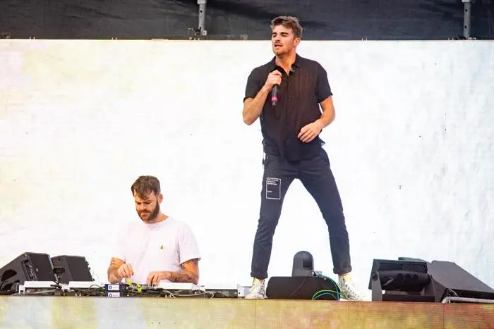 Schon am Nachmittag war mit den Chainsmokers einer der Hauptacts dran