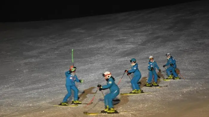 Mit einer besonderen Pistenshow für die Urlaubsgäste warteten die Lachtallifte am Donnerstag in den Abendstunden auf dem „Hebert 1“-Hang auf.