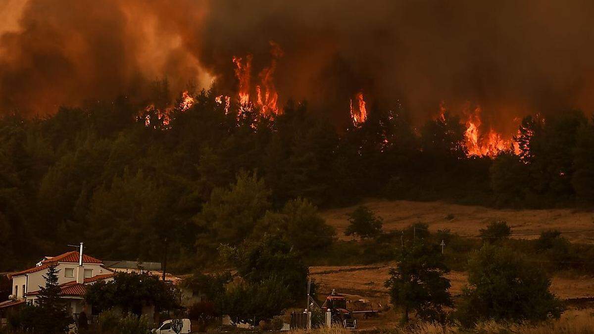 In Griechenland ist kein Ende der Brandkatastrophe in Sicht