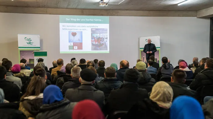 Rund 150 Leute verfolgten den Vortrag von Mahdi Mekic, dem Obmann des Moscheevereins in der Grazer Laubgasse.