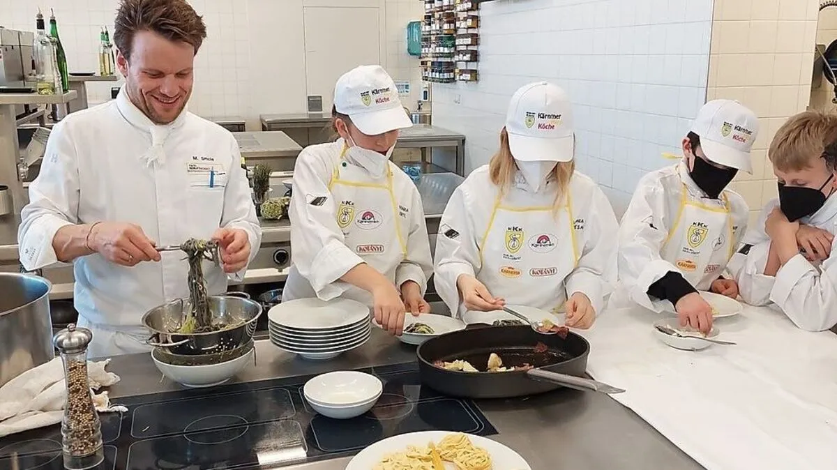 Kärntner Miniköche konnten ihr Wissen diesmal in der Fachberufsschule Warmbad Villach erweitern