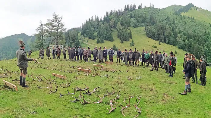 Die Jäger der Wildgemeinschaft Hohe Veitsch auf der Rauschalm bei Turnau
