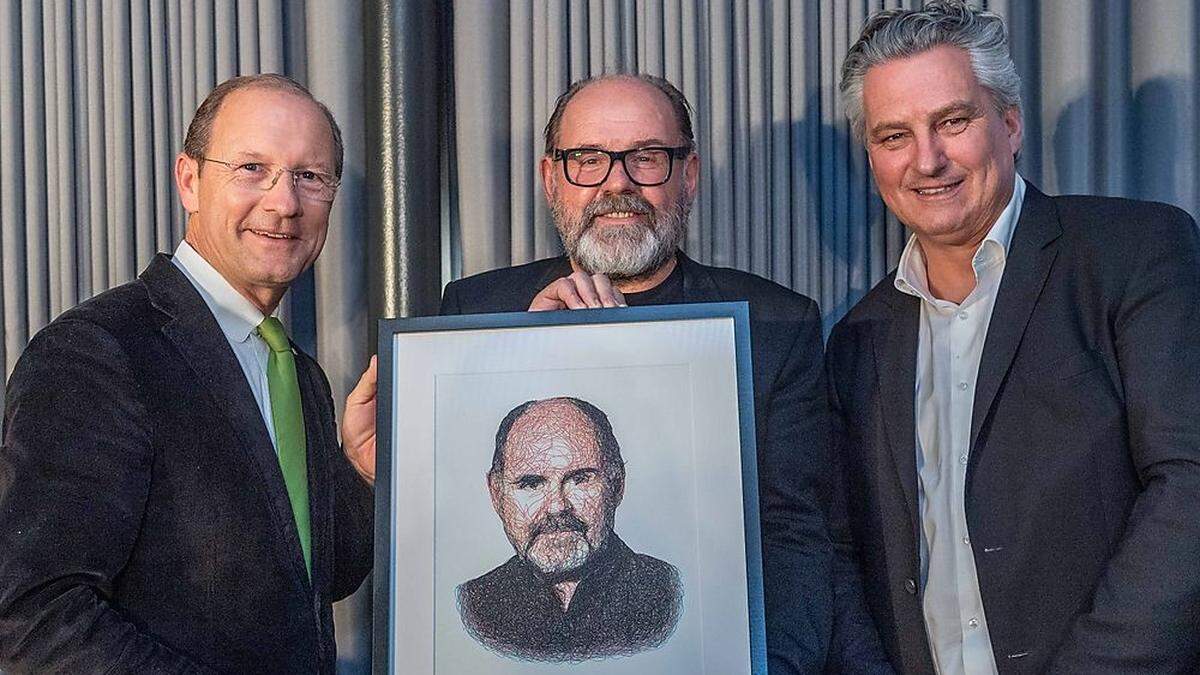 2019 ging der Sonderpreis an August Schmölzer, überreicht von Kleine-Chef Hubert Patterer und Urs Harnik-Lauris (Energie Steiermark) 