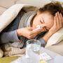 Meist kann die echte Grippe zu Hause auskuriert werden. Behandelt wird in den meisten Fällen symptomatisch