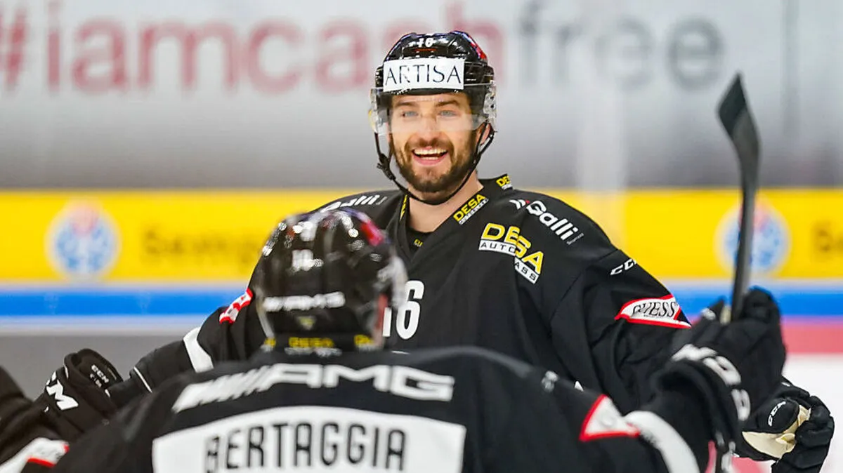 Raphael Herburger in seiner selbst gekauften Ausrüstung