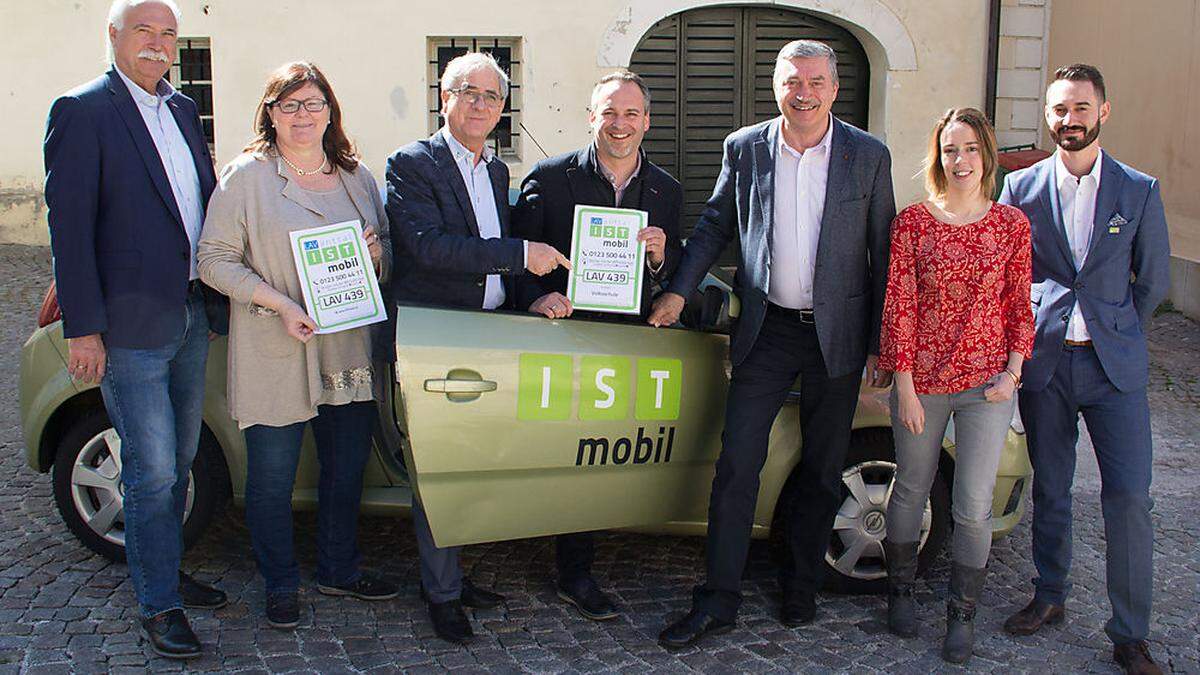 Peter Belohuby (WK), Margit Thonhauser (RML), die Bürgermeister Hans-Peter Schlagholz, Günther Vallant und Peter Stauber sowie Doris Hahn und Alexander Stiasny von „ISTmobil