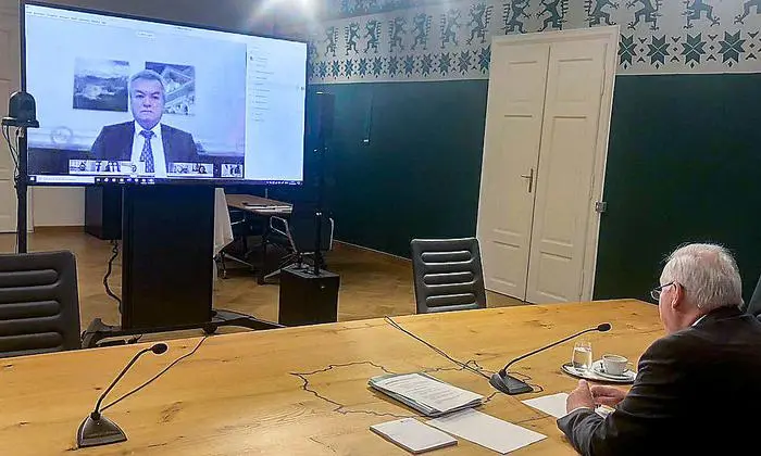 LH Hermann Schützenhöfer und sein Stellvertreter Anton Lang im Videogespräch