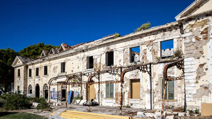 Das Grand Hotel wurde in den 1930er-Jahren errichtet.