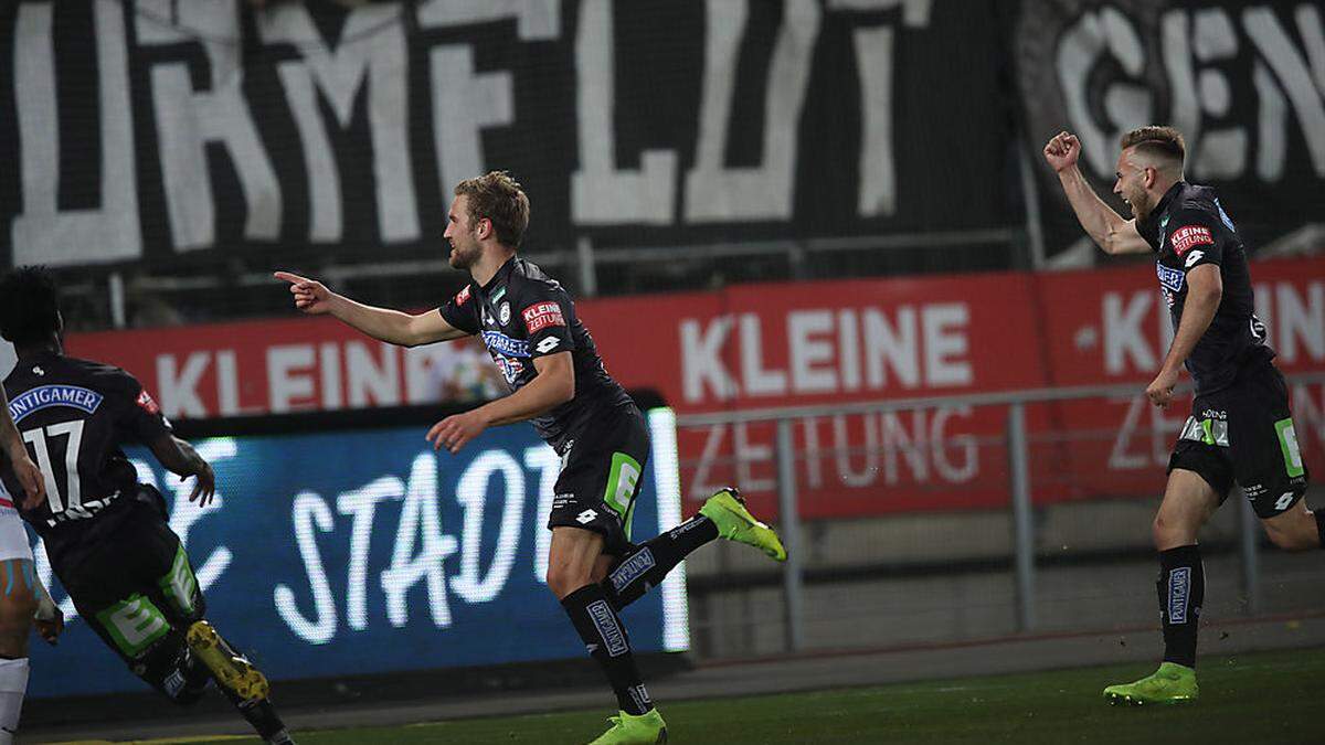 Lukas Grozurek (Mitte) erzielte das 1:0 für Sturm