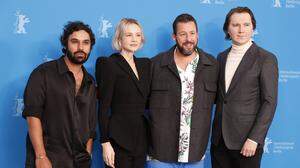 Endlich wieder Hollywoodstars: Kunal Nayyar, Carey Mulligan, Adam Sandler und Paul Dano 