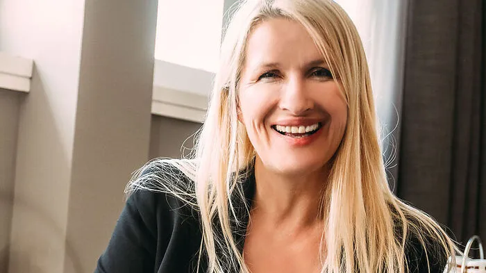 Einmal auf der anderen Seite: Ö3-Moderatorin Claudia Stöckl erzählt, wie sie ihre Familie geprägt hat 