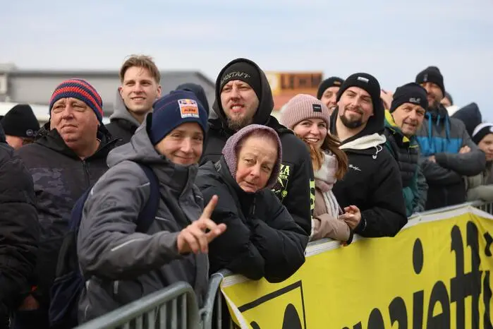 Auch dieses Jahr kamen die zahlreich angereisten Motorsport-Enthusiasten wieder voll auf ihre Kosten