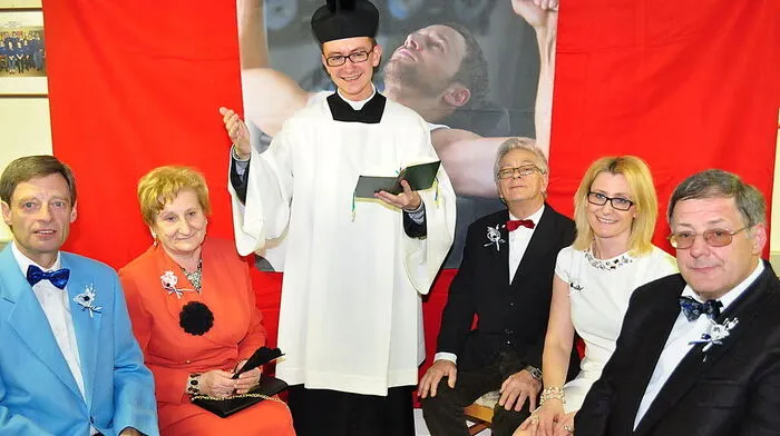 Ein Teil der Theatergruppe der Dorfgemeinschaft St. Marein