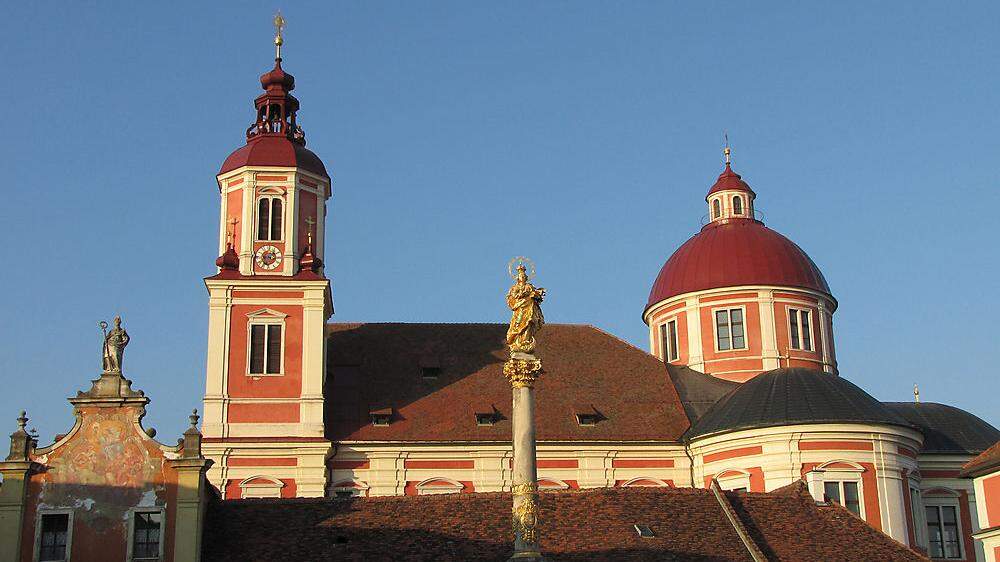 Die Diözese Graz-Seckau mit Generalvikar Erich Linhardt bedaure die Auflösung der Bunten Kirche, da man ihre arbeit sehr schätze