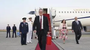 Britain's Prime Minister Keir Starmer arrives at Joint Base Andrews, Md., ahead of meeting with U.S. President Joe Biden Thursday, Sept. 12, 2024. (Stefan Rousseau/Pool Photo via AP)