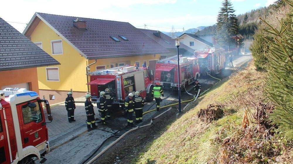 Die Feuerwehren konnten den Brand rasch löschen