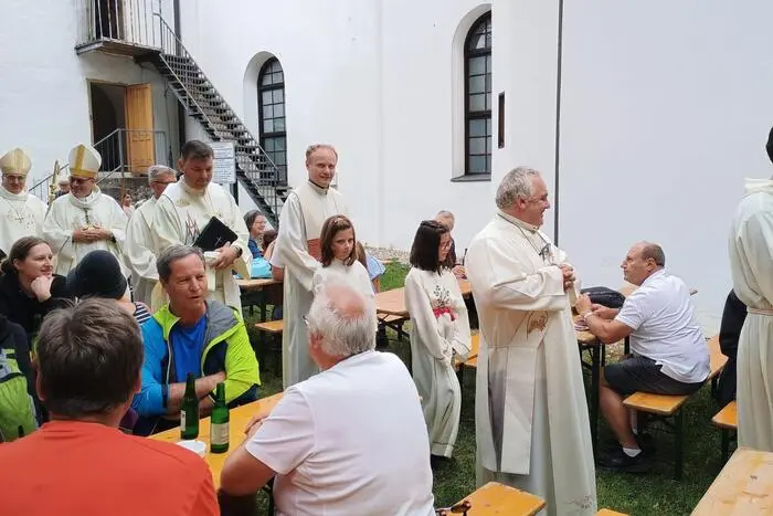 Im Anschluss wurde zum gemütlichen Zusammensein geladen.