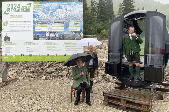 Hannes Androsch, Loser-Bergbahnen-Geschäftsführer Rudolf Huber und Altausseer Bürgermeister Gerald Loitzl