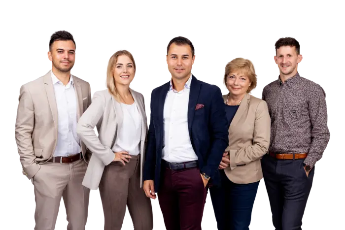 Die Profis bei Russinov Immobilien unterstützen Sie bei ihren Kauf- und Verkaufsentscheidungen mit der nötigen Expertise