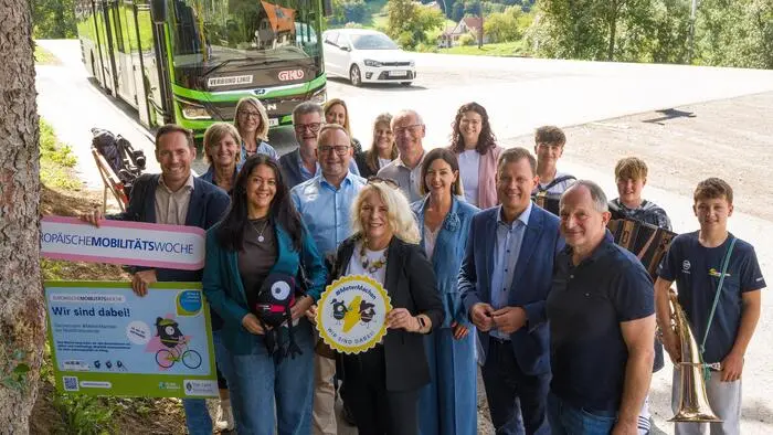 Mit dem Bus ging es im Rahmen der Europäischen Mobilitätswoche von Leibnitz zur Mittelschule Leutschach an der Weinstraße
