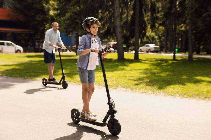 Jedes Jahr landen zahlreiche Kinder nach einer Fahrt mit dem Elektroroller im Krankenhaus