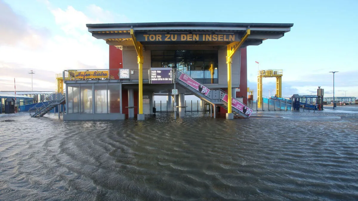 Der Hafen von Dagebüll ist überflutet