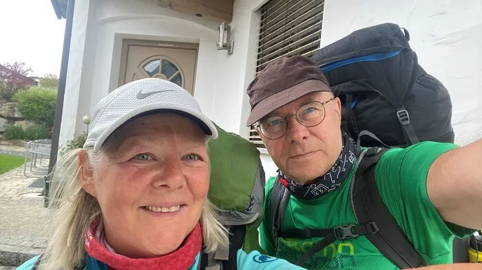 Start am 19. Mai in Weiz: Helene und Alfred Lexer machen sich von Göttelsberg aus auf den Weg nach Leisach in Osttirol.