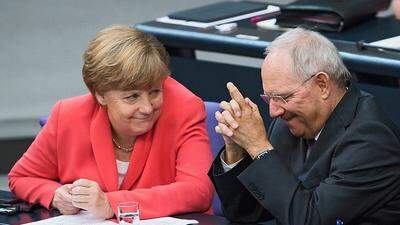 Haben leicht lachen: Angela Merkel und Finanzminister Wolfgang Schäuble