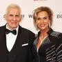 Heinz Hoenig und Ehefrau Annika Kaersten bei der Verleihung „Goldene Bild der Frau“ am 19. November 2025 im Stage Theater in Hamburg