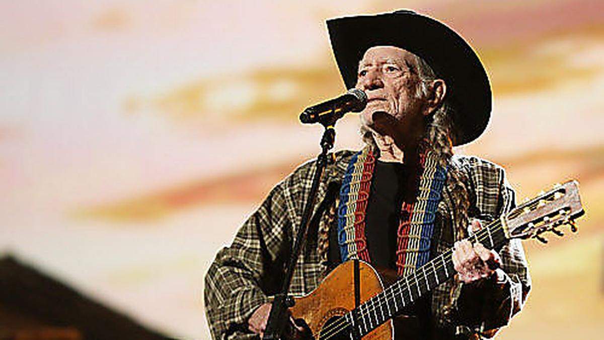 Willie Nelson, 84, musste Konzert abbrechen 