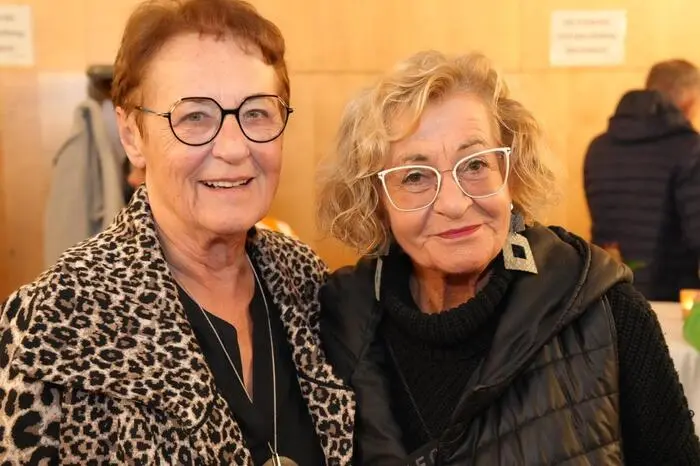 Wirtin Sigrid Nußbaumer und Antiquitätenhändlerin Margarete Miklautz