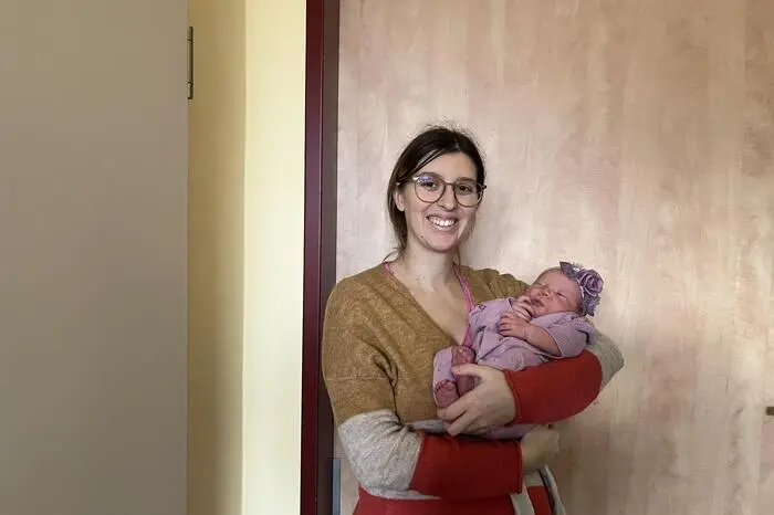 Der 30. Jänner wird Sarah und Manuel Postl immer in Erinnerung bleiben, denn da wurde ihr Sonnenschein Nora (3845/52) geboren. Die Wiege stellen die stolzen Eltern für ihr Mäderl in Bruck auf.