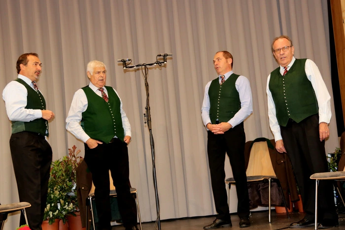 Der Gattersdorfer Viergesang umrahmte das Fest musikalisch.