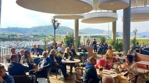 Nach der VIP-Eröffnung ist die neue Terrasse ab 22. April für alle geöffnet