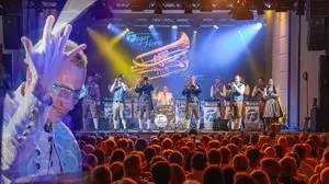 Walter Grechenig & die Fegerländer laden zur großen 20-Jahre-Gala