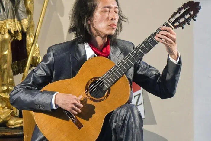 Für besondere Klangfarben sorgte Shih-yu „Jimmy“ Liu, der mit zeitgenössischen und fernöstlich geprägten Werken neue Hörwelten eröffnete. 