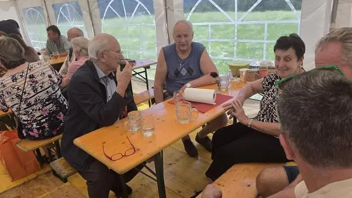 Zusammenhalt wird in Schmieding, einem kleinen Ortsteil oberhalb von Feistritz in der Gemeinde St. Peter am Kammersberg, großgeschrieben.