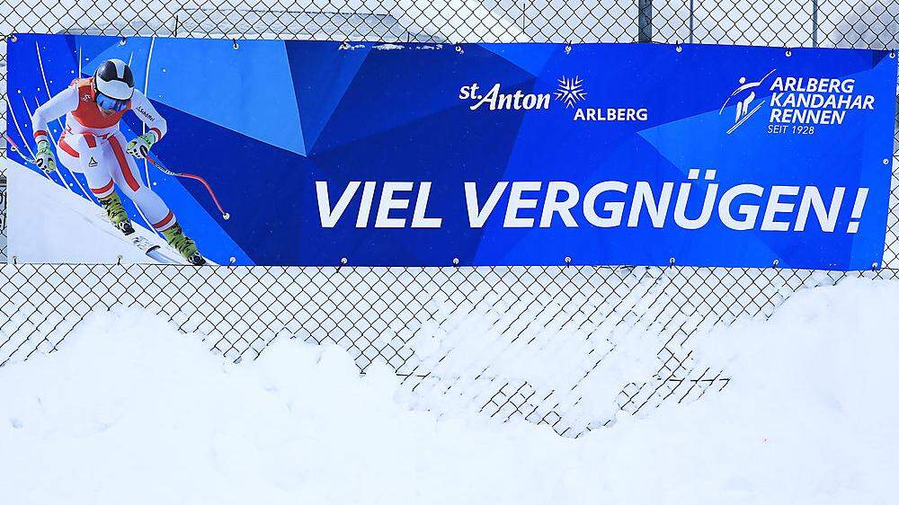 Die Skirennen in St. Anton am Arlberg mussten aufgrund des starken Schneefalles abgesagt werden