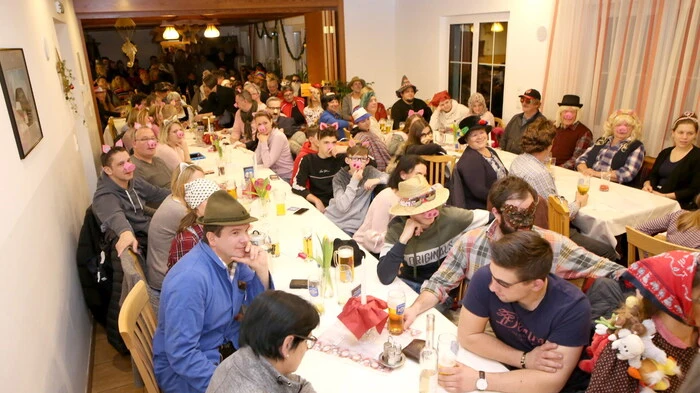 Da war am Sonntagabend kein Platz mehr im Gasthof „Sonnwirt“ in Waggendorf in der Gemeinde Liebenfels. 