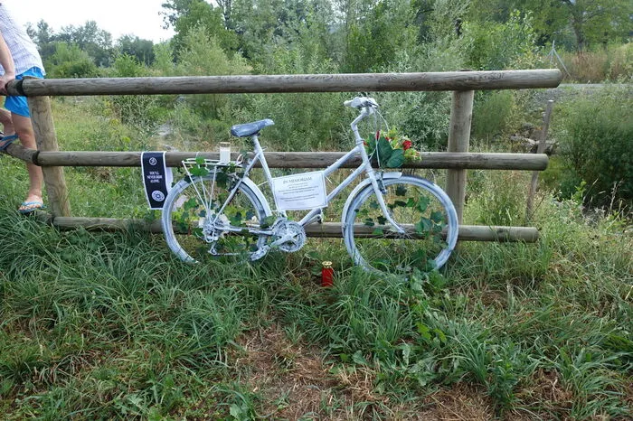 ... wurde das Ghostbike in Andritz aufgestellt.