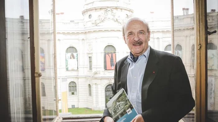 Karl Albrecht Kubinzky gilt als einer profundesten Historiker der Stadt. In seiner aktiven Laufbahn lehrte am Institut für Soziologie (Uni Graz), sowie an der Technischen Universität und der Universität Salzburg.