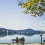 Das milde Wetter lädt noch zu Spaziergängen im Wörthersee ein