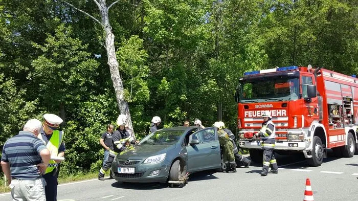 Klicken Sie sich durch die Fotos des Feuerwehreinsatzes!