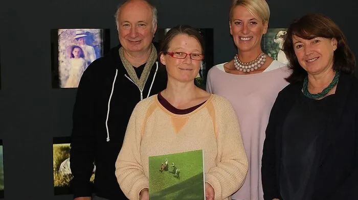 Kurator Markus Hetschl mit Frau Gabi, Obfrau des Kulturausschusses Verena Remler und Museumsleiterin Silvia Ebner 