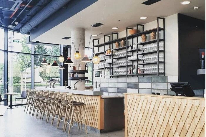 ... bitten ab 15. Juni ins nagelneue Kafé.