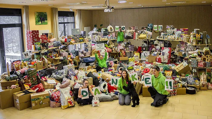 Große Freude über Geschenkeberg im Heidi-Horten Saal