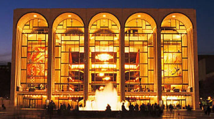Das Lincoln Center for the Performing Arts ist das bedeutendste und bekannteste Kulturzentrum der Stadt New York City