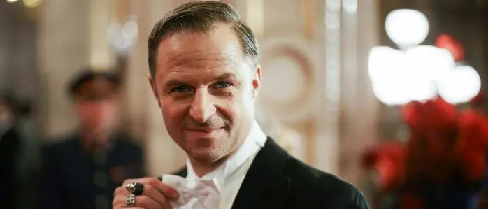 Philipp Hochmair am 68. Wiener Opernball - und er kam nicht alleine