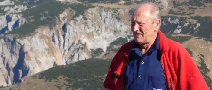 Franz Moitz dort, wo er sich am wohlsten fühlt – auf einer Wanderung